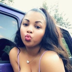 Meet your Posher, Whitney